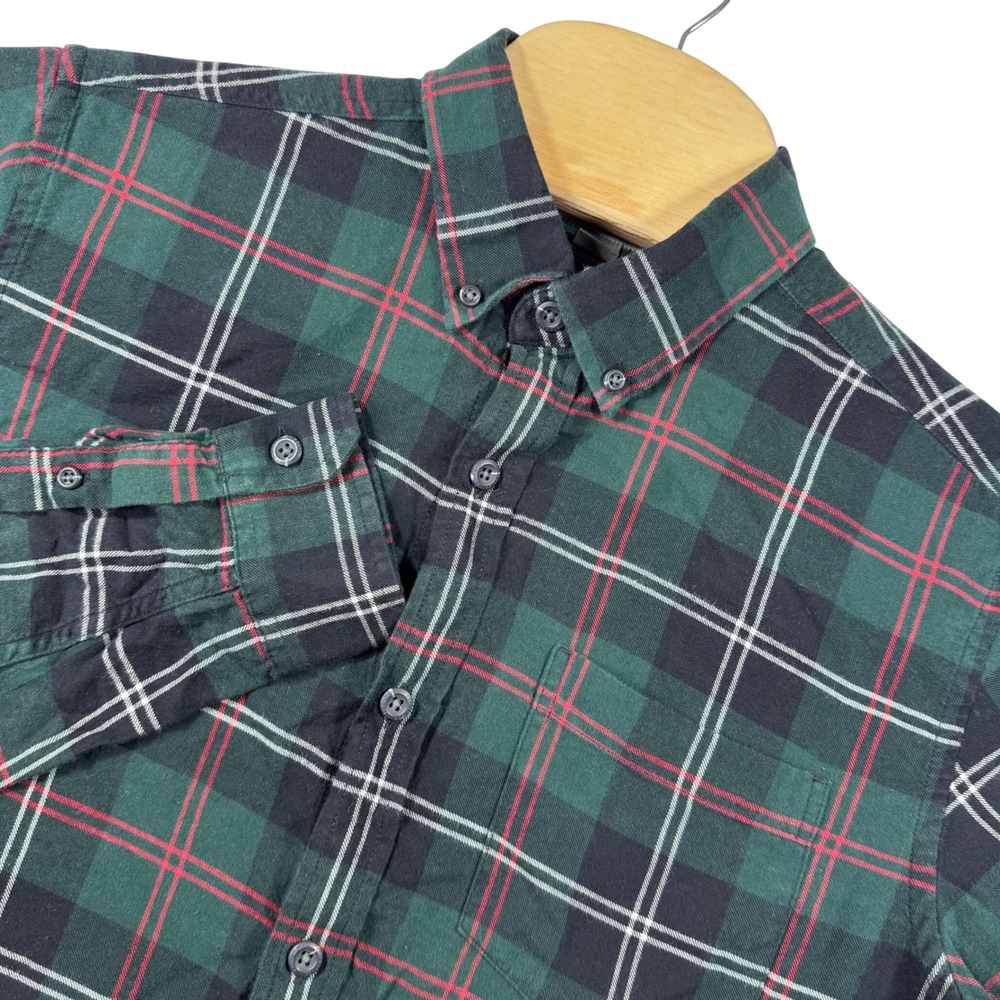 Eddie Bauer Shirt Mens M Classic Fit Green Plaid Flannel‎ Button Up Outdoor